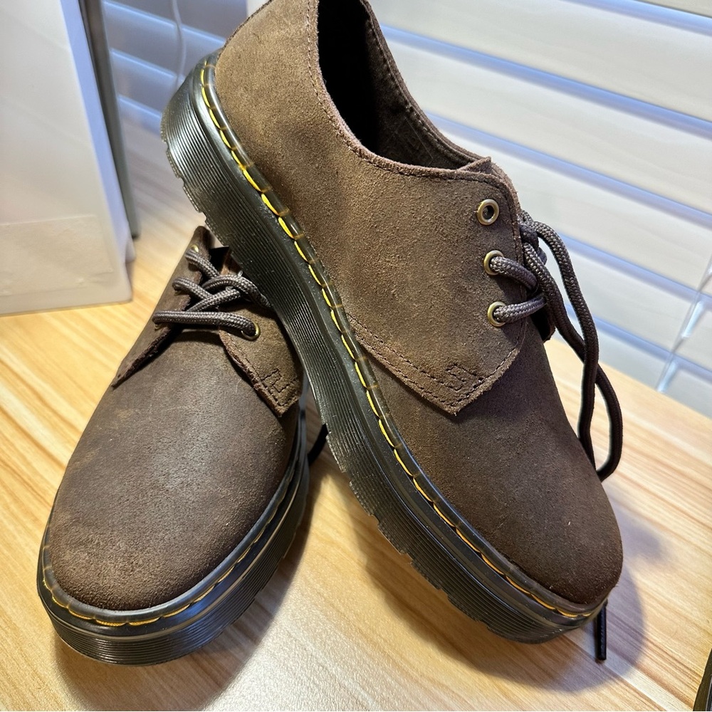 NEW Dr. Doc Martens Zavalalo Brown suede leather Oxfords shoes sz 6 women’s